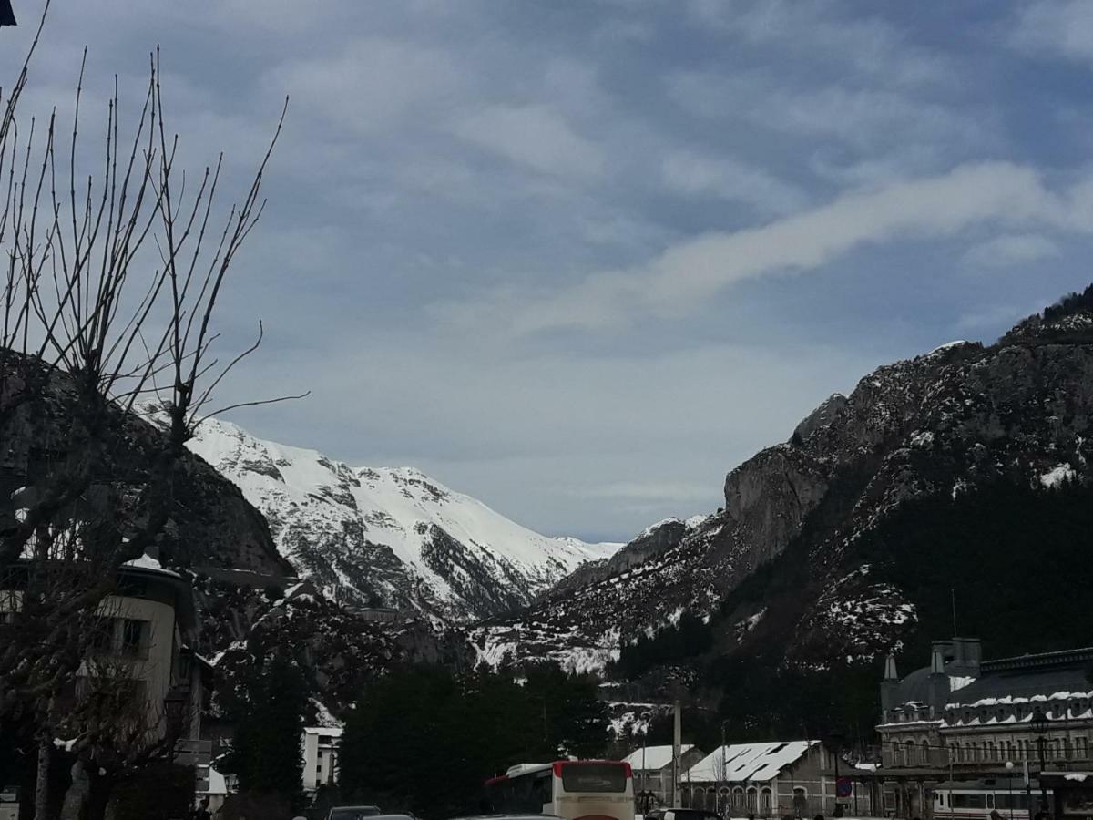 Apartamento Canfranc Exterior foto